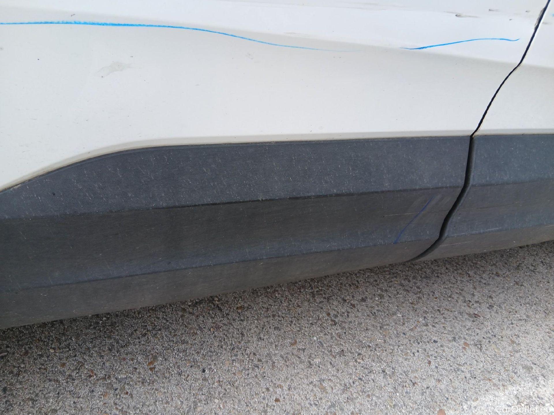  Opel   Grandland X OPEL Grandland / 2021 / 5P / todoterreno 1.5 CDTi Business Edition Auto #41