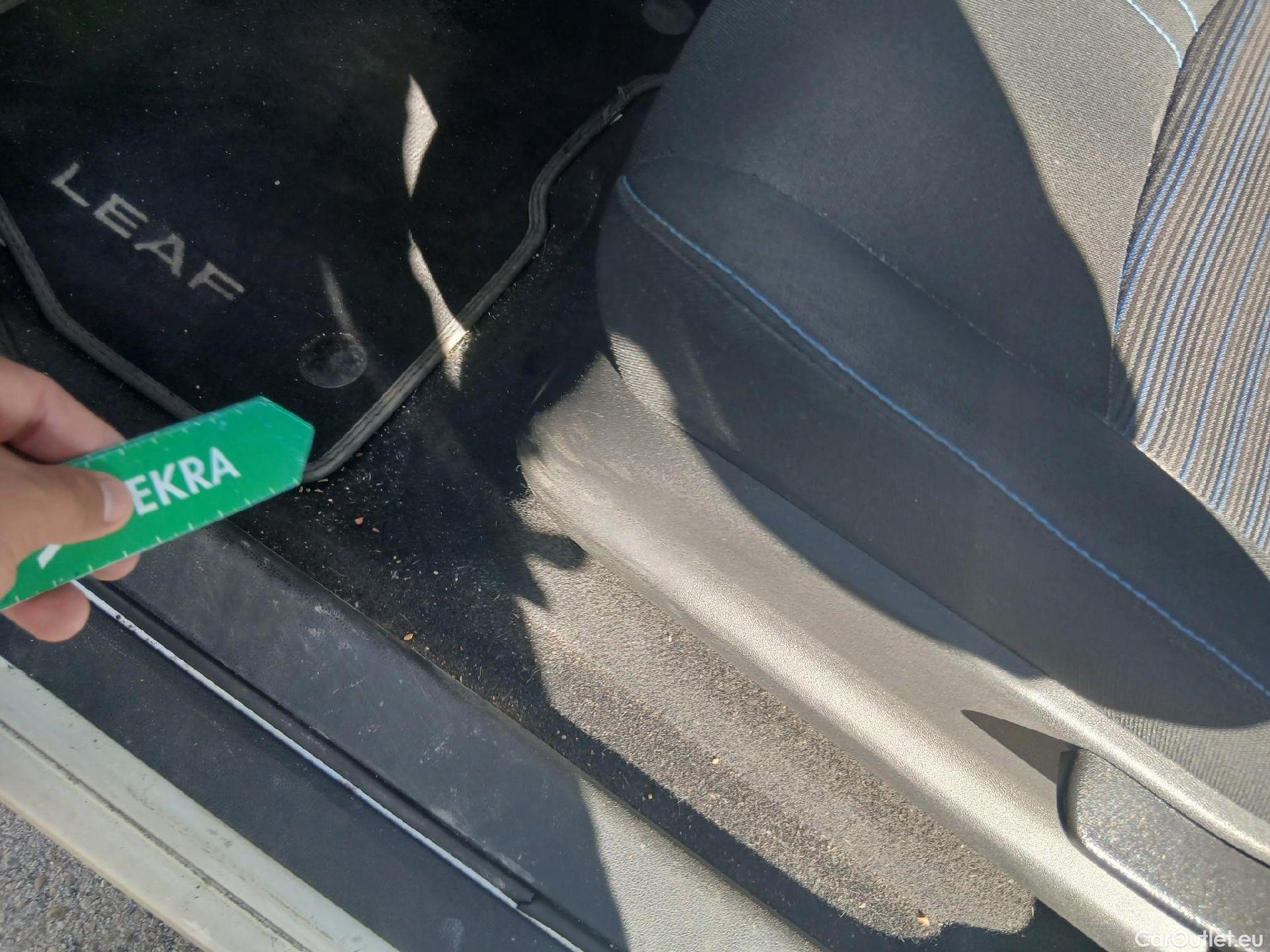  Nissan  Leaf NISSAN  / 2017 / 5P / berlina con portón 40kWh Acenta #3