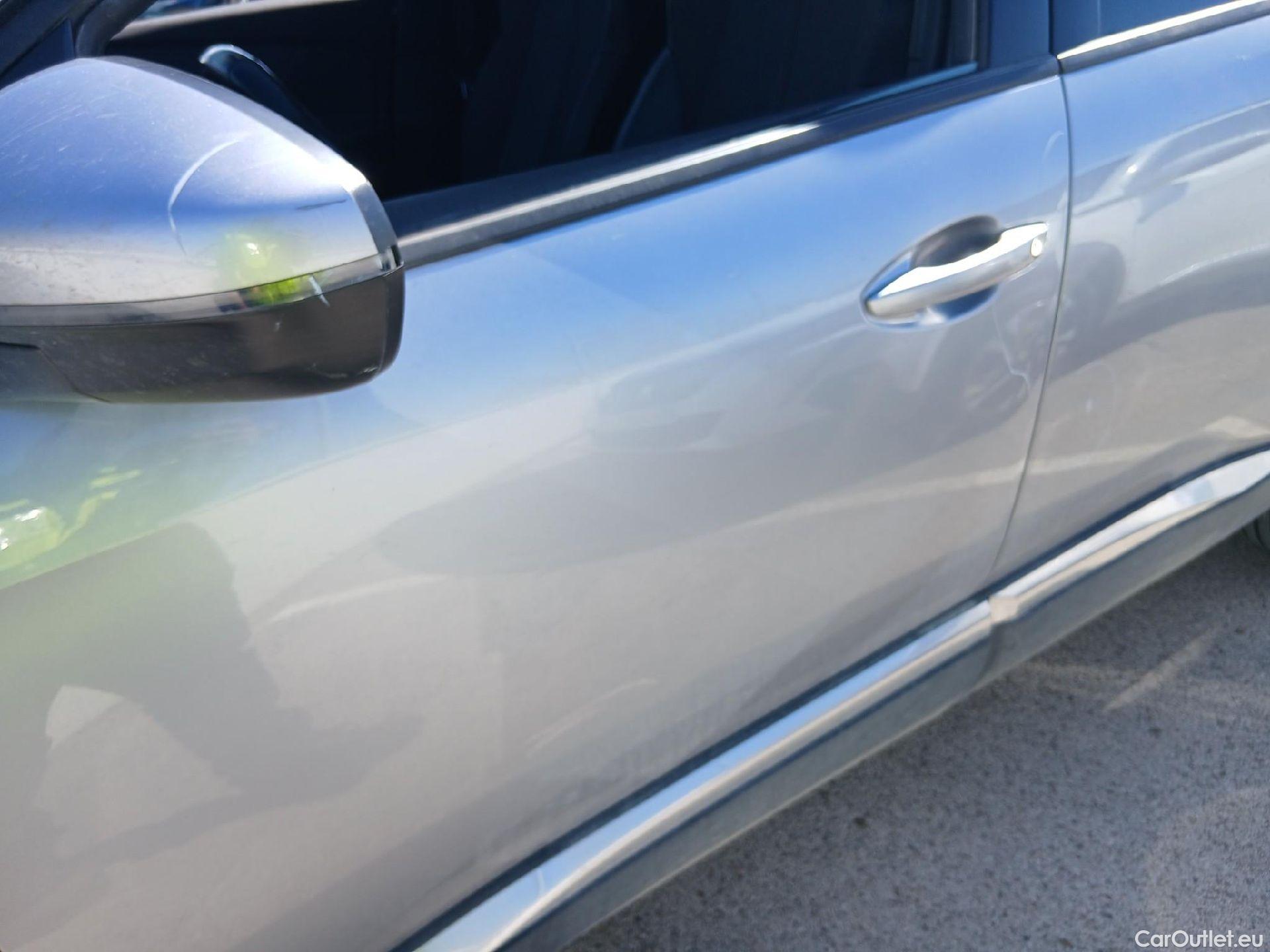  Peugeot  5008 PEUGEOT  / 2020 / 5P / todoterreno 1.5 BlueHDi 96kW S&S Allure Pack EAT8 #15