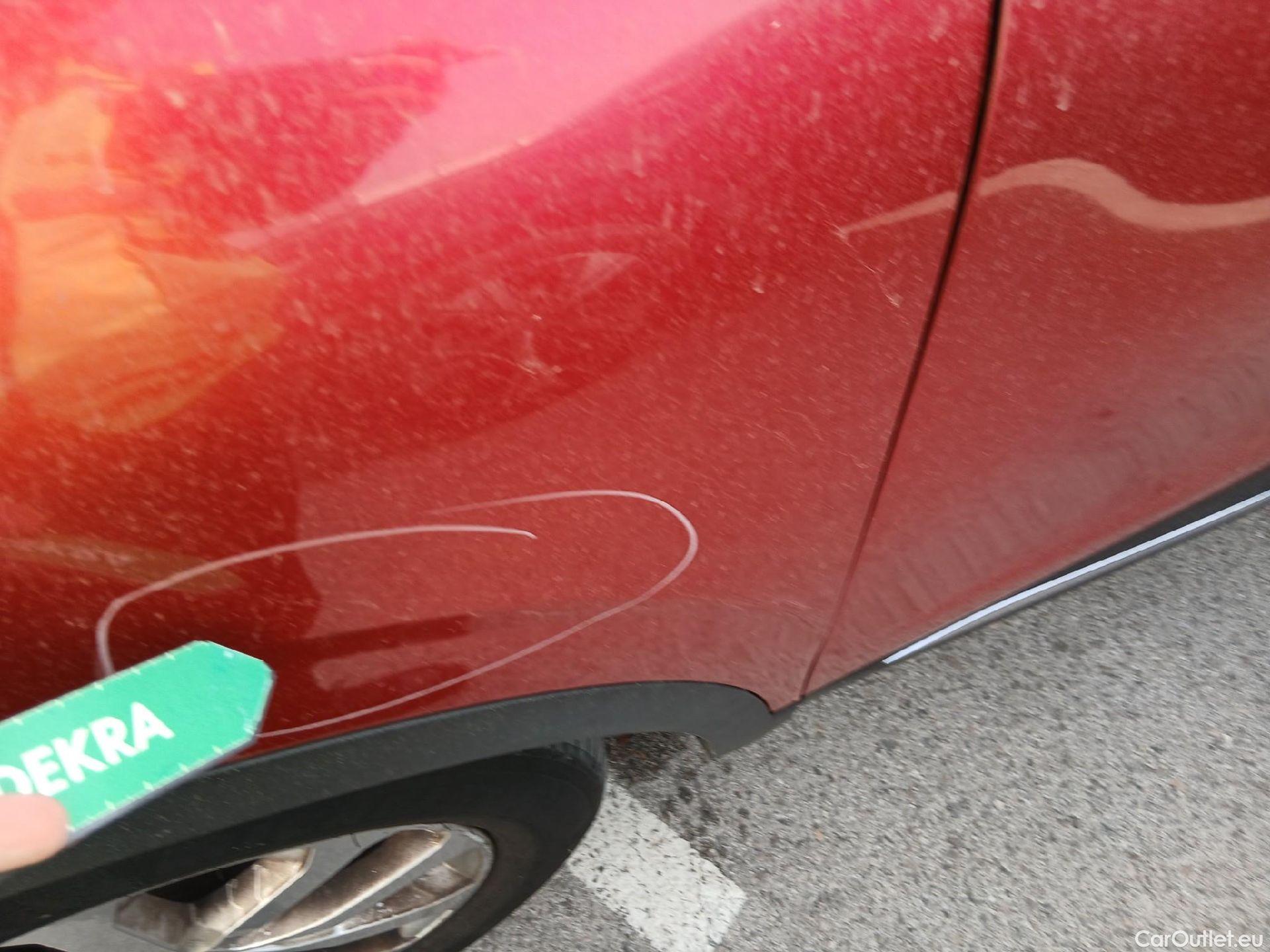  Renault  Kadjar RENAULT  / 2019 / 5P / crossover Intens Blue dCi 85kW (115CV) (CX) #18