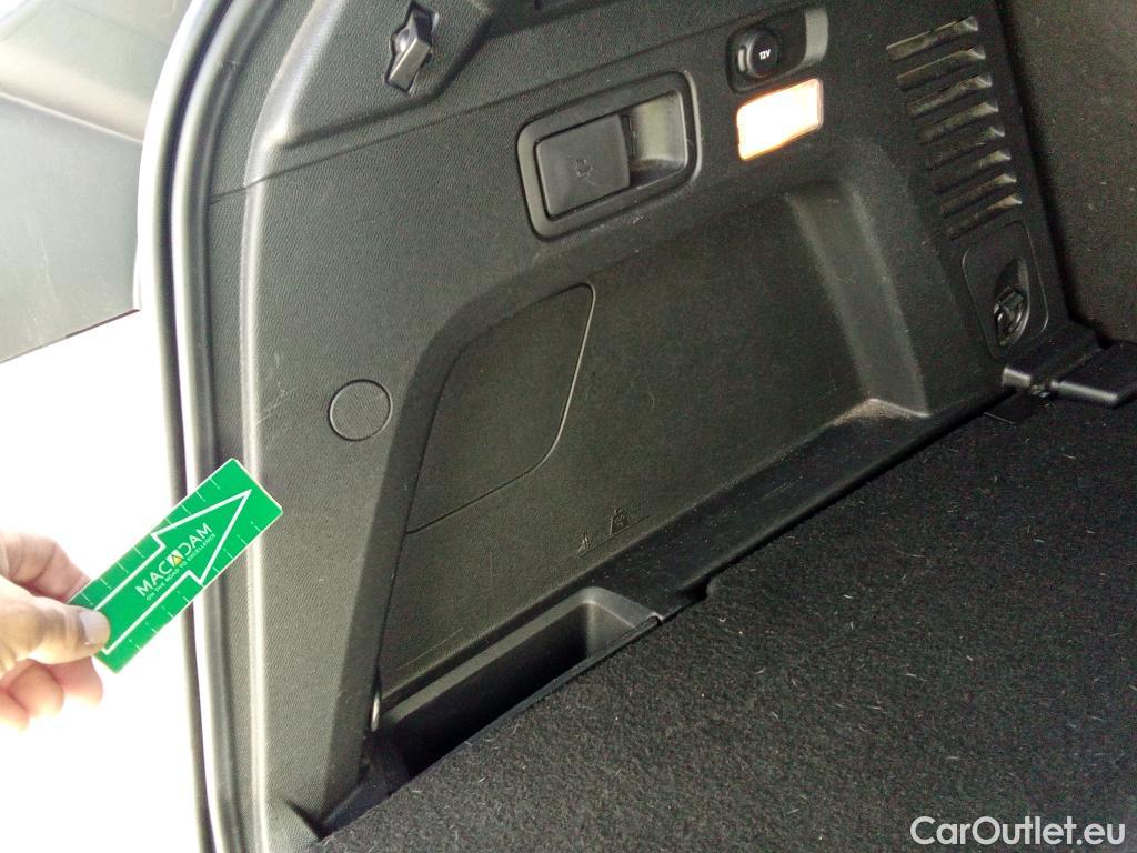  Peugeot  3008 PEUGEOT  / 2016 / 5P / todoterreno 1.2 PURETECH 96KW (130CV) ACTIVE S&S #18