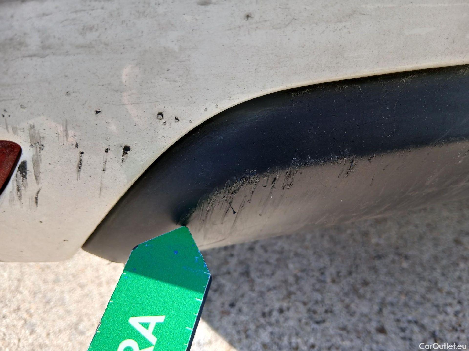  Peugeot  308 PEUGEOT  / 2017 / 5P / familiar SW Business Line BlueHDi 130 S&S 6vel MA #43