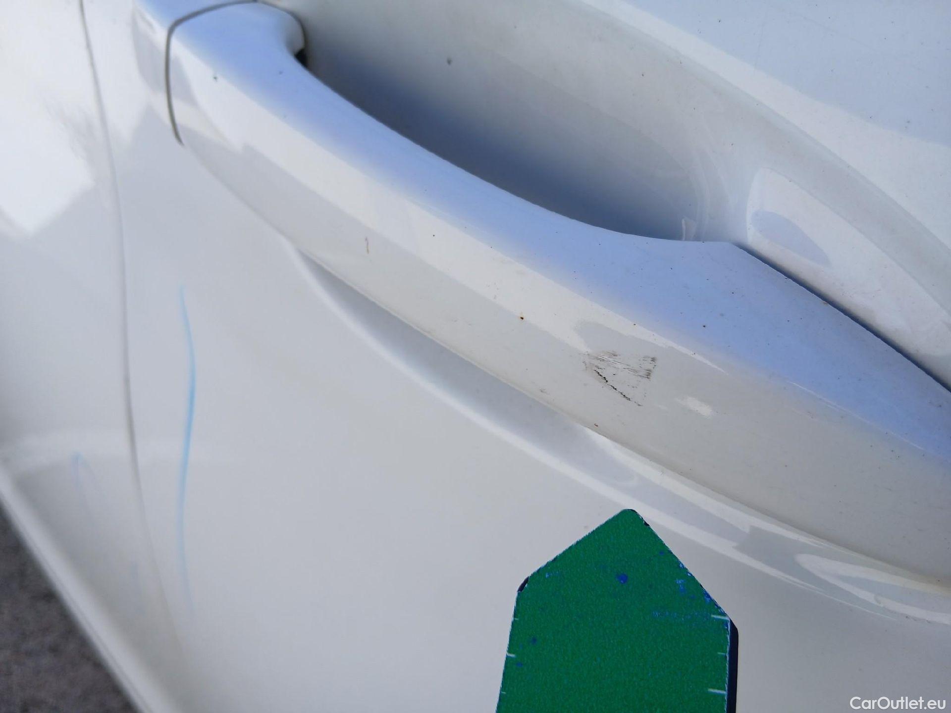  Peugeot  308 PEUGEOT  / 2017 / 5P / familiar SW Business Line BlueHDi 130 S&S 6vel MA #53