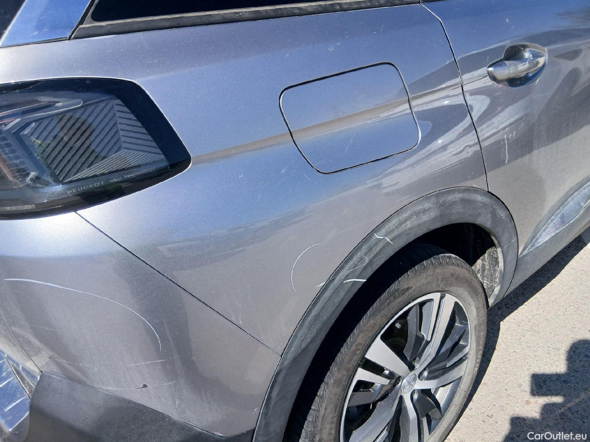  Peugeot  5008 PEUGEOT  / 2020 / 5P / todoterreno 1.5 BlueHDi 96kW S&S Allure Pack EAT8 #34