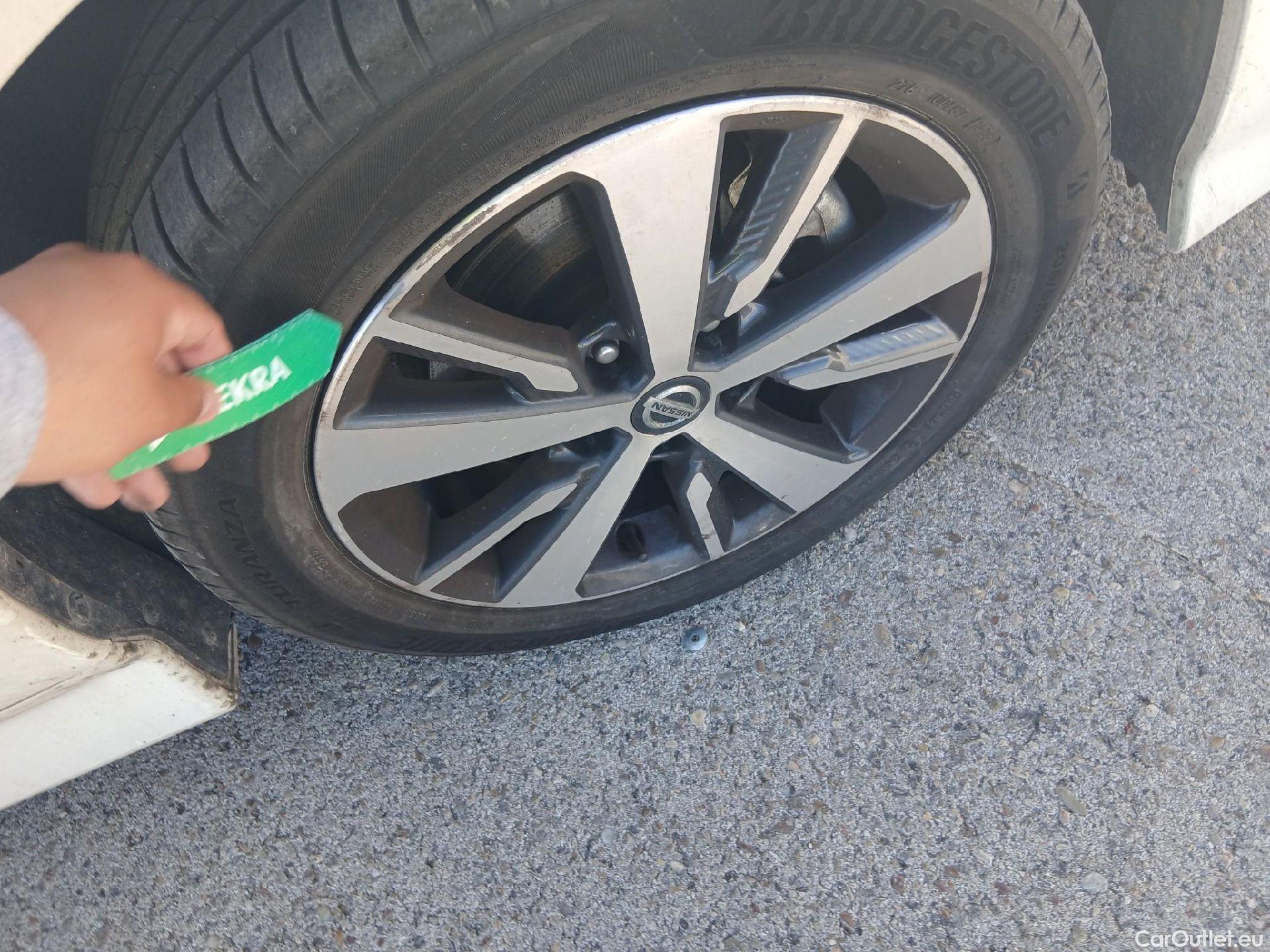  Nissan  Leaf NISSAN  / 2017 / 5P / berlina con portón 40kWh Acenta #28