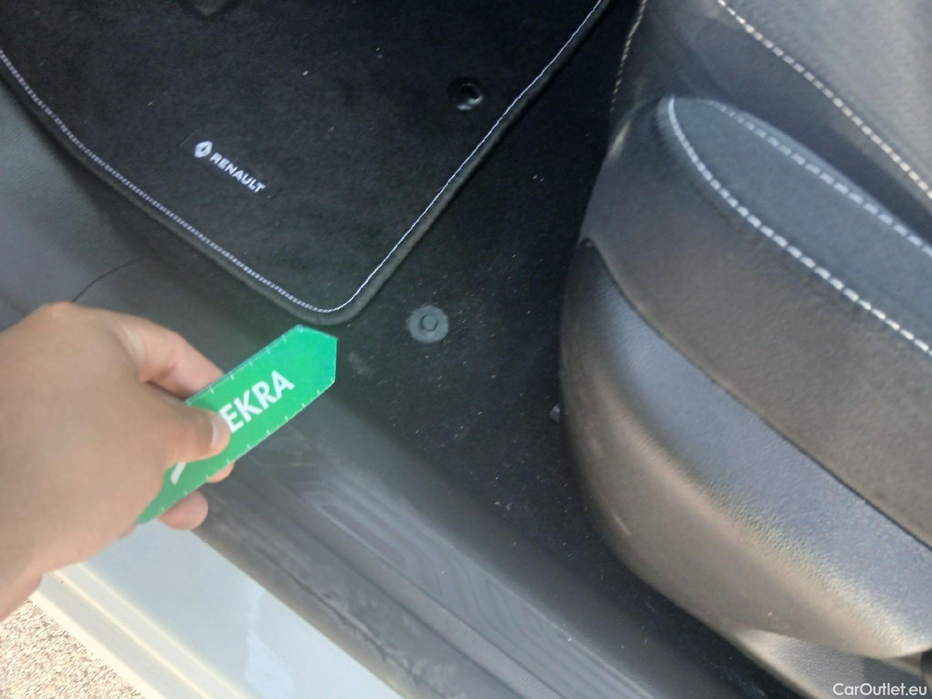  Renault  Megane RENAULT Mégane / 2020 / 5P / berlina con portón Intens Blue dCi 85 kW (115CV) #4