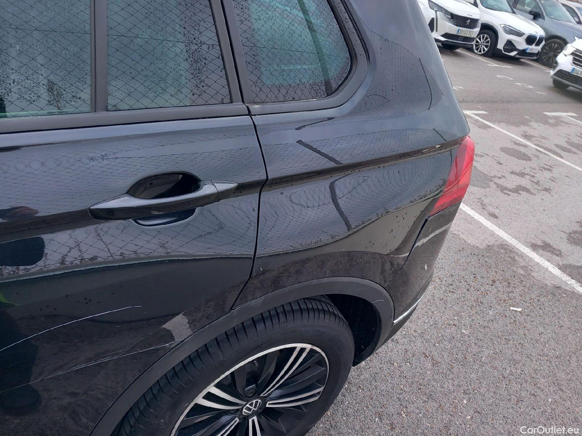  Volkswagen  Tiguan VOLKSWAGEN  / 2020 / 5P / todoterreno Life 2.0 TDI 110kW (150CV) DSG (AC2) #23