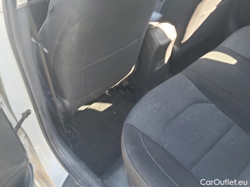  Hyundai  i30 HYUNDAI  / 2020 / 5P / berlina con portón 1.0 TGDI 48V Klass #8