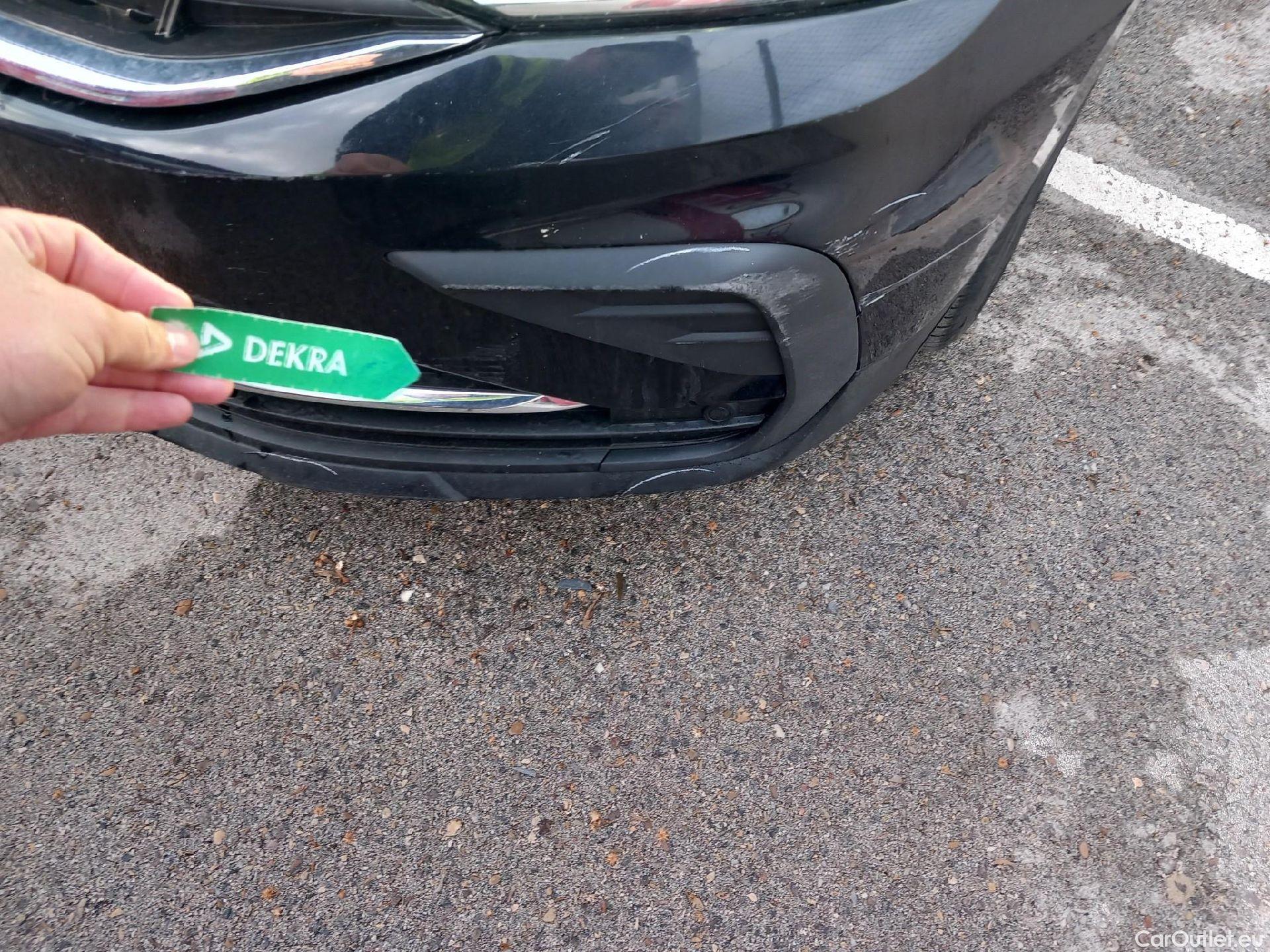  Volkswagen  Tiguan VOLKSWAGEN  / 2020 / 5P / todoterreno Life 2.0 TDI 110kW (150CV) DSG (AC2) #14