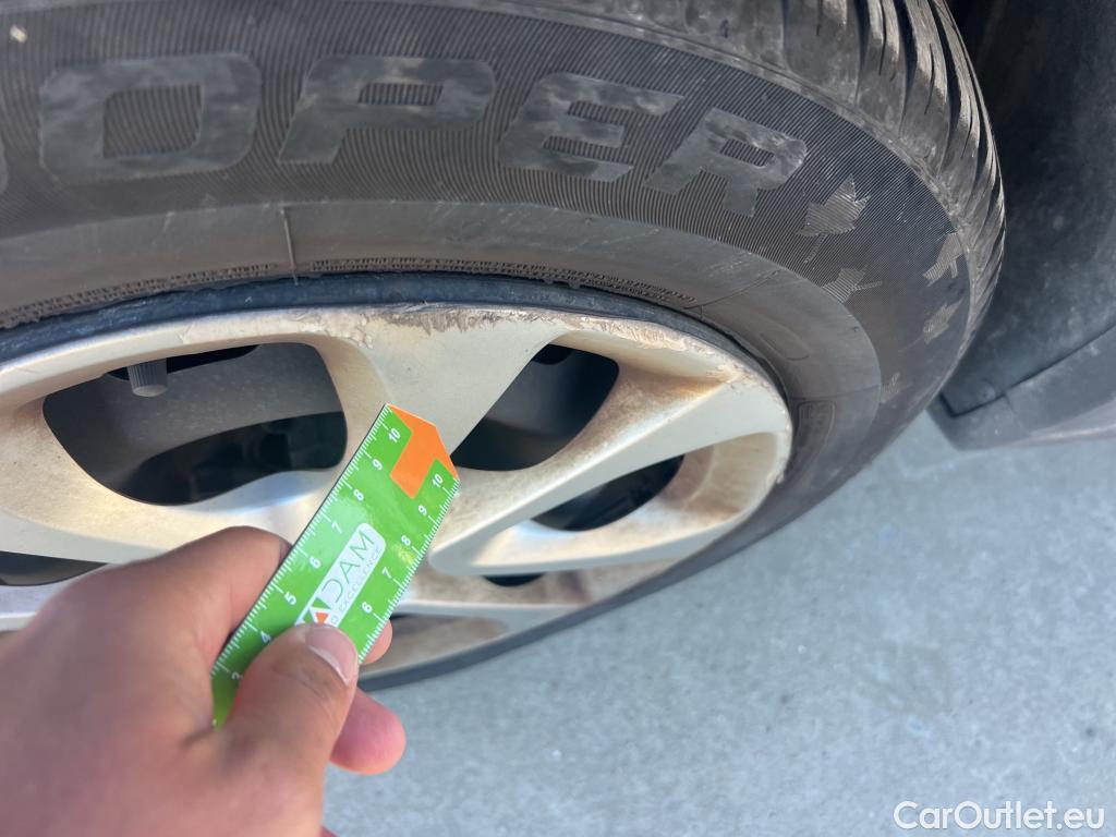  Citroen  C3 CITROEN  / 2020 / 5P / berlina con portón BlueHDi 75KW (100CV) S&S Live Pack #26