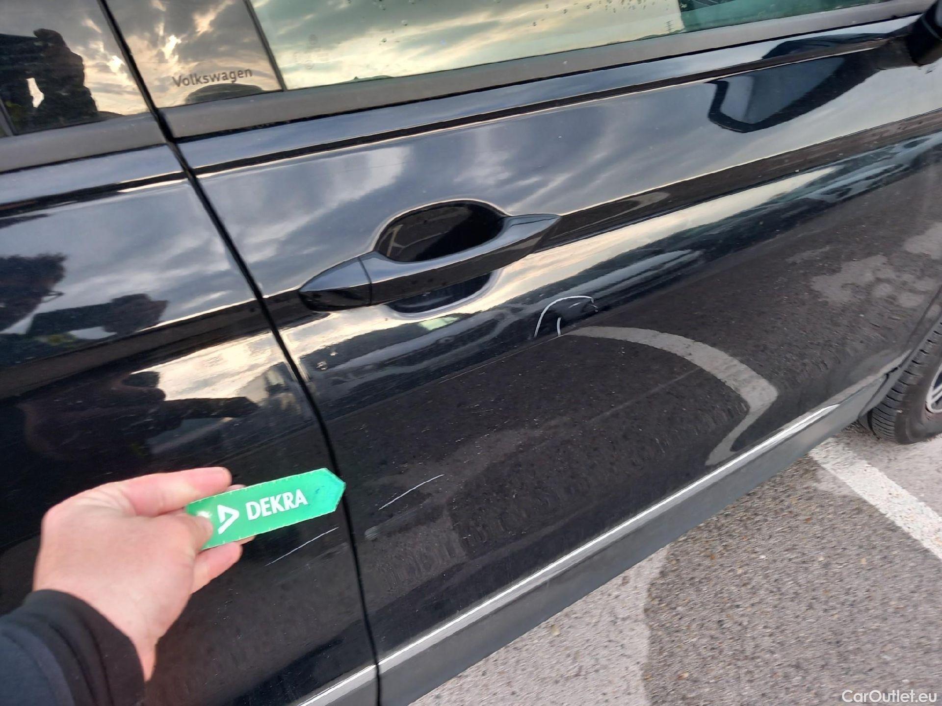  Volkswagen  Tiguan VOLKSWAGEN  / 2020 / 5P / todoterreno Life 2.0 TDI 110kW (150CV) DSG (AC2) #47