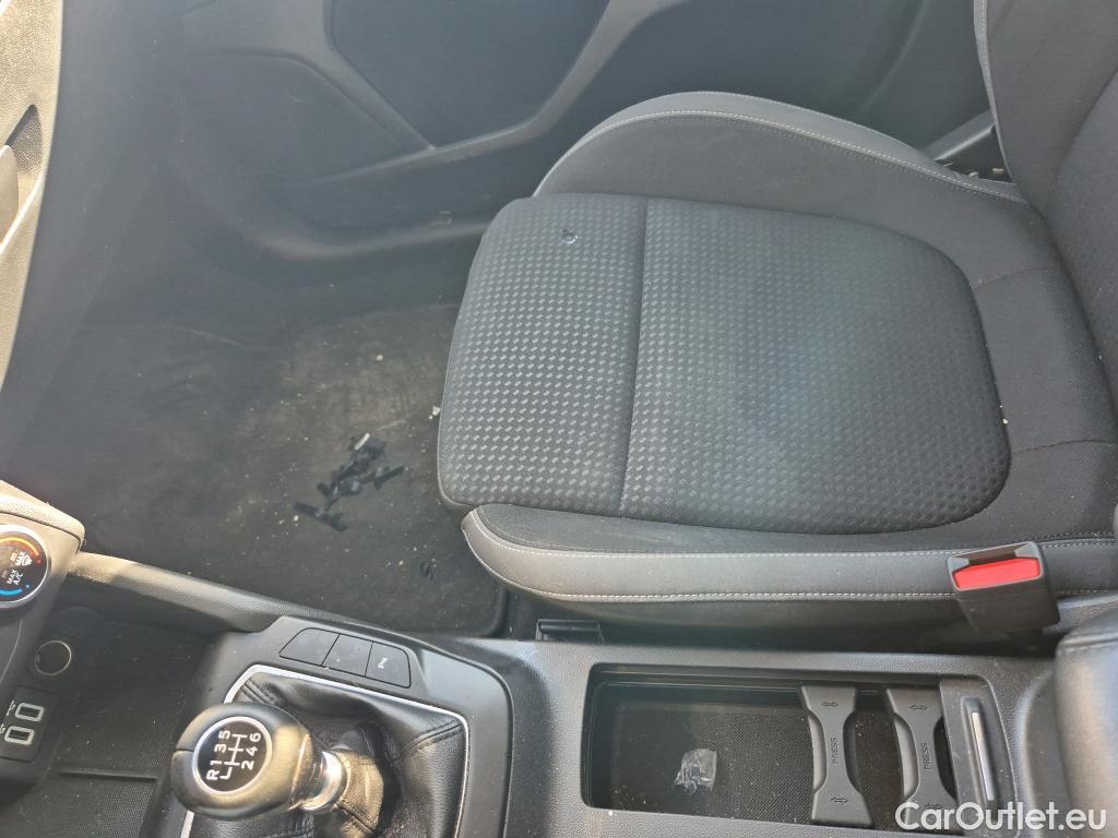  Ford  Focus FORD  / 2018 / 5P / familiar 1.5 Ecoblue 88kW Trend+ SB #31