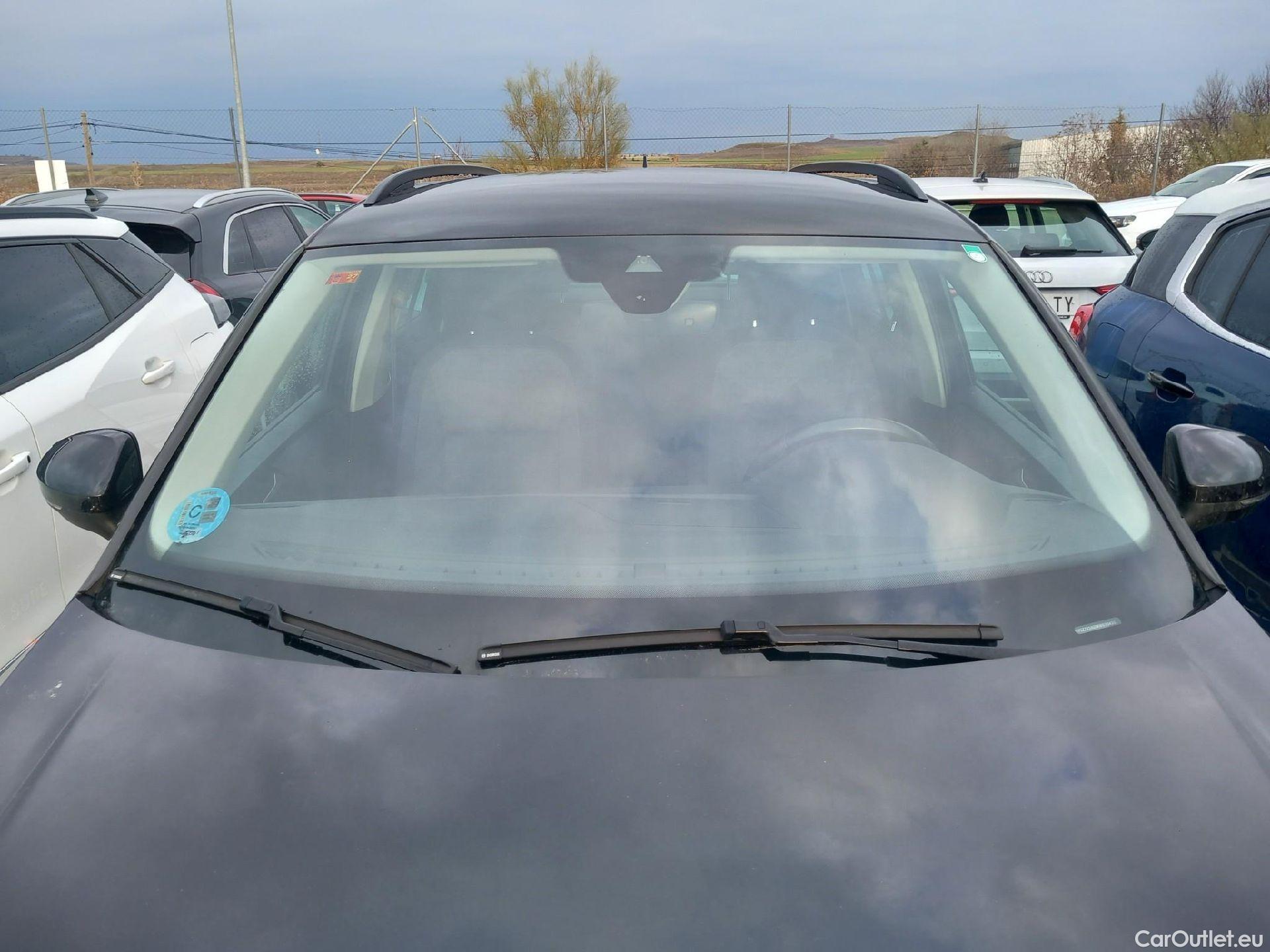  Volkswagen  Tiguan VOLKSWAGEN  / 2020 / 5P / todoterreno Life 2.0 TDI 110kW (150CV) DSG (AC2) #1