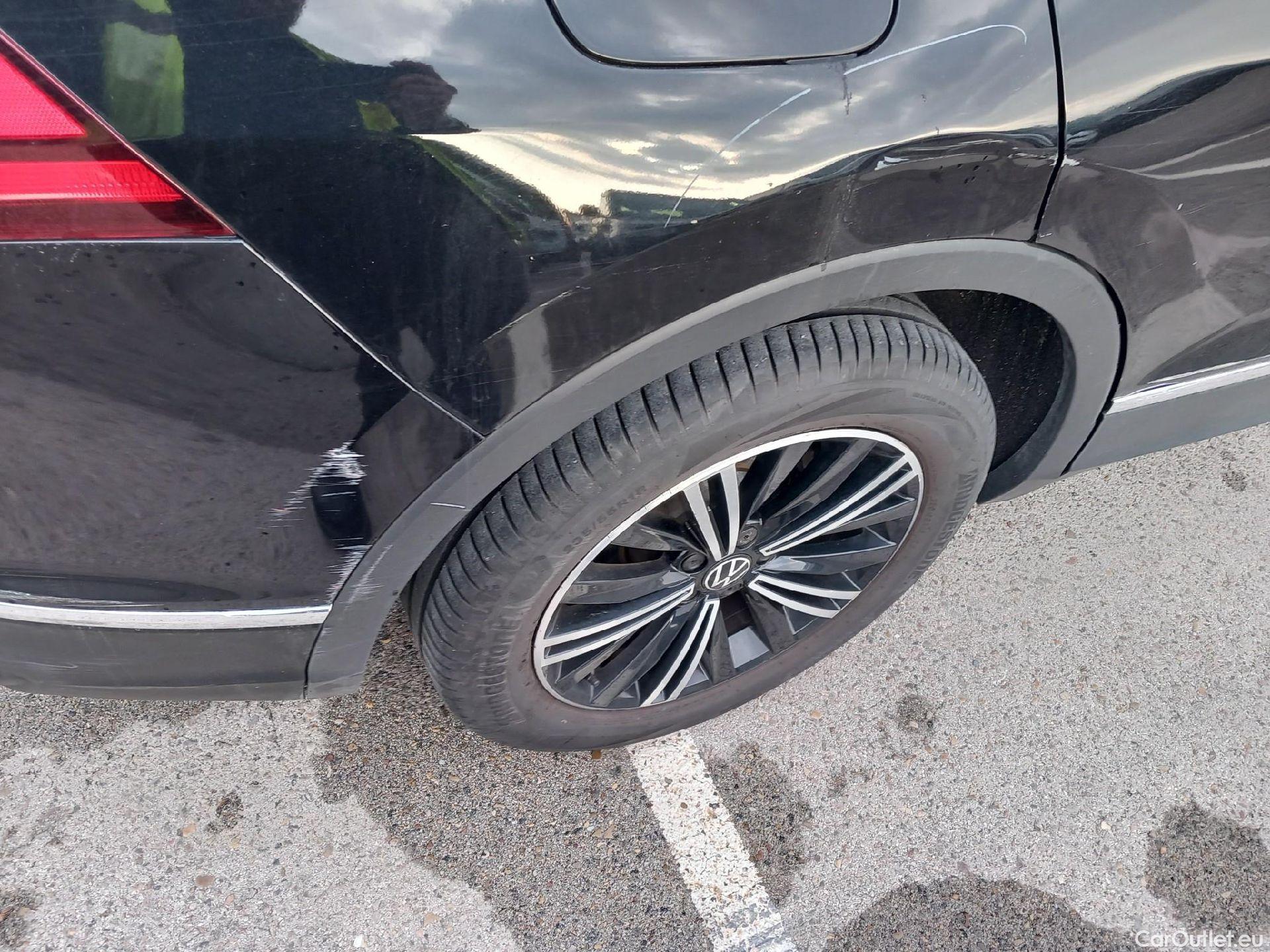  Volkswagen  Tiguan VOLKSWAGEN  / 2020 / 5P / todoterreno Life 2.0 TDI 110kW (150CV) DSG (AC2) #40