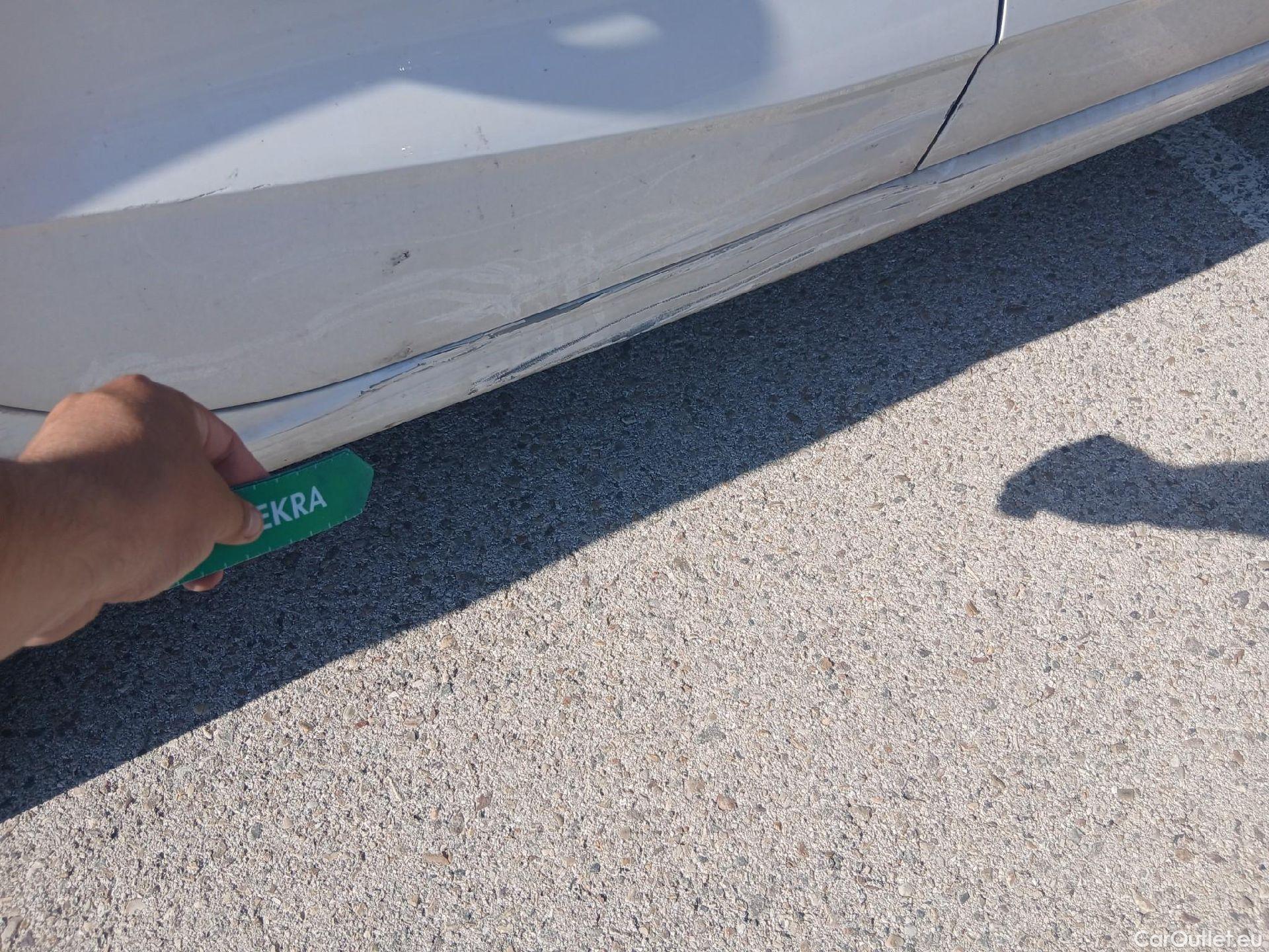  Seat  Ibiza SEAT  / 2017 / 5P / berlina con portón 1.0 TSI 81kW (110CV) Style Plus (AC) #39