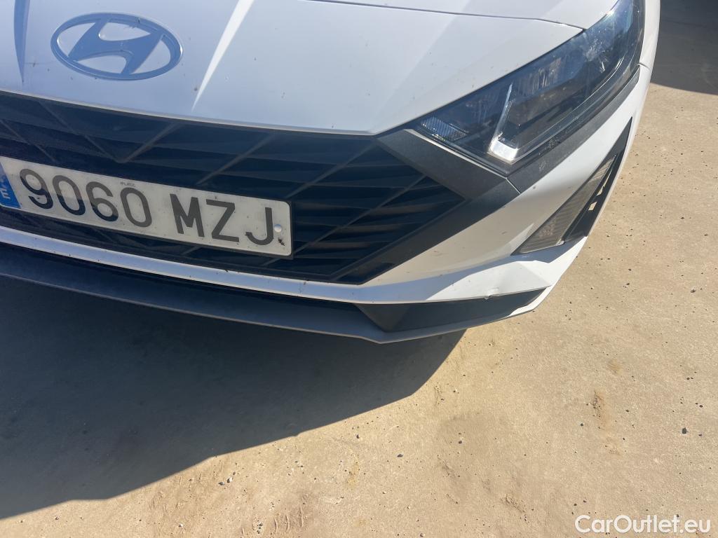  Hyundai  i20 HYUNDAI  / 2023 / 5P / berlina con portón 1.2 MPI Essence #17