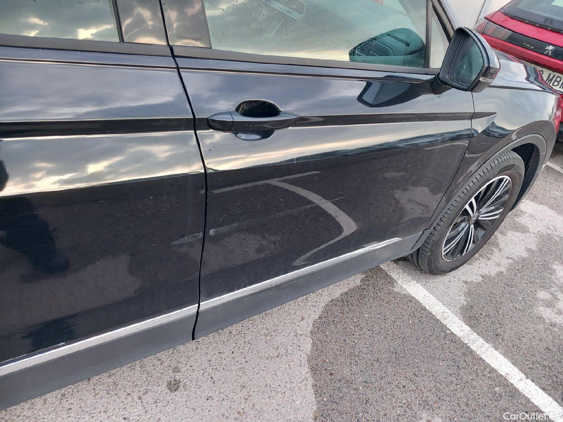  Volkswagen  Tiguan VOLKSWAGEN  / 2020 / 5P / todoterreno Life 2.0 TDI 110kW (150CV) DSG (AC2) #46