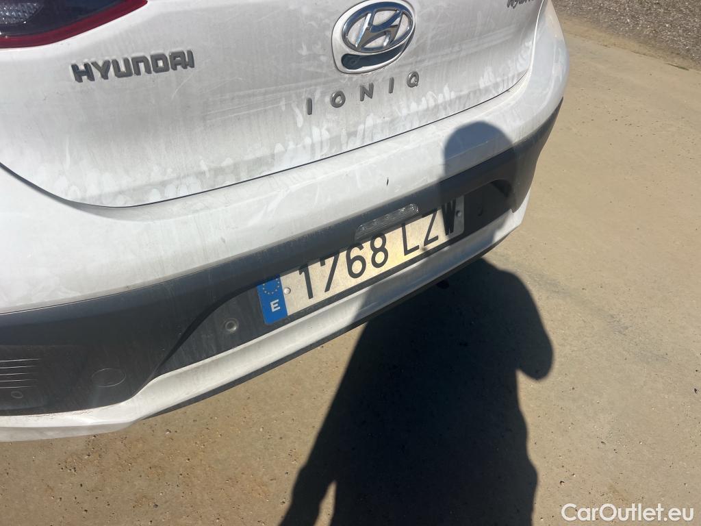  Hyundai   Ioniq HYUNDAI / 2019 / 5P / berlina con portón 1.6 GDI HEV Klass DCT #6