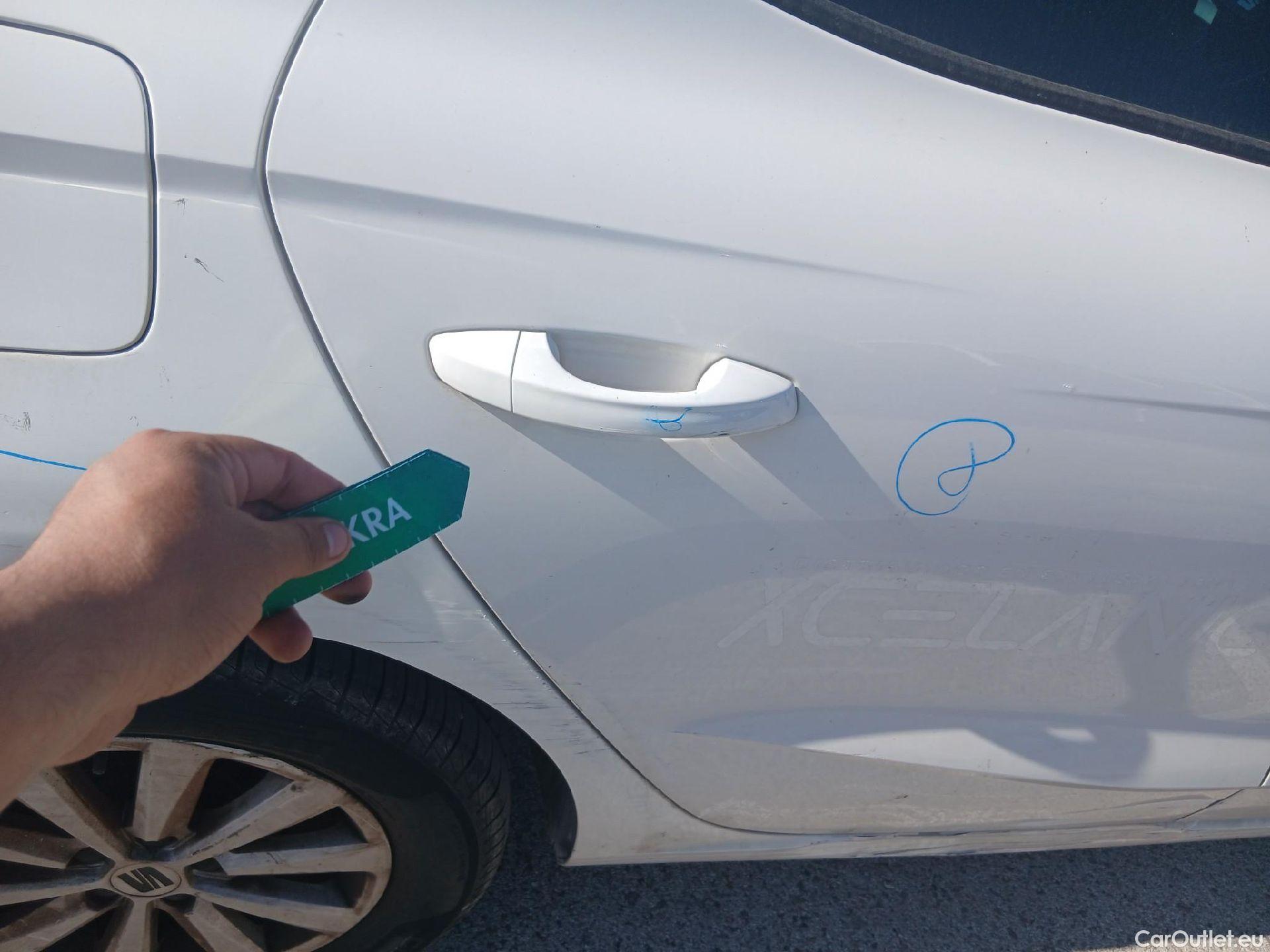  Seat  Ibiza SEAT  / 2017 / 5P / berlina con portón 1.0 TSI 81kW (110CV) Style Plus (AC) #36