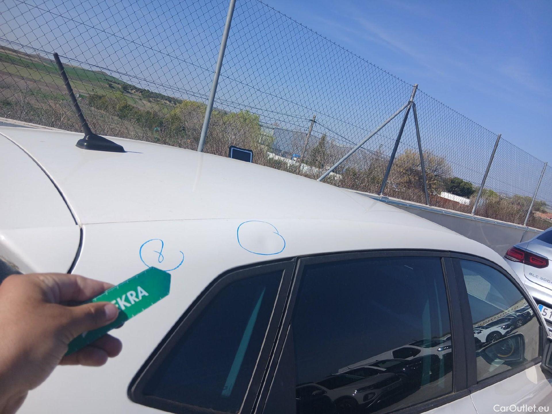  Seat  Ibiza SEAT  / 2017 / 5P / berlina con portón 1.0 TSI 81kW (110CV) Style Plus (AC) #48