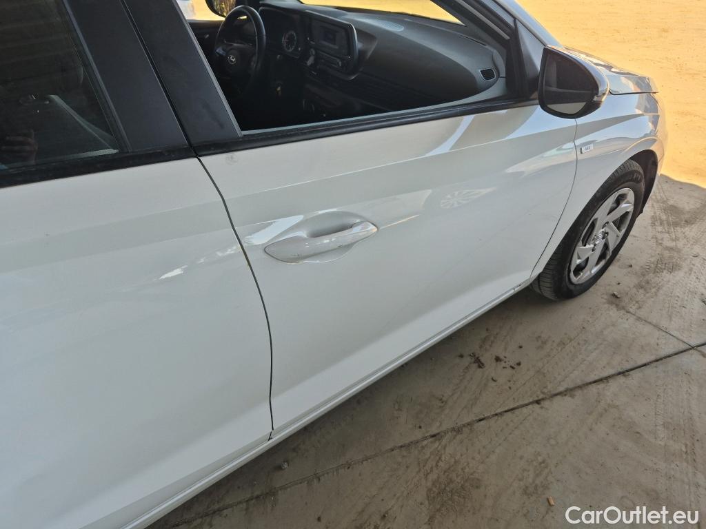  Hyundai  i20 HYUNDAI  / 2020 / 5P / berlina con portón 1.0 TGDI 74kW (100CV) 48V Essence #18