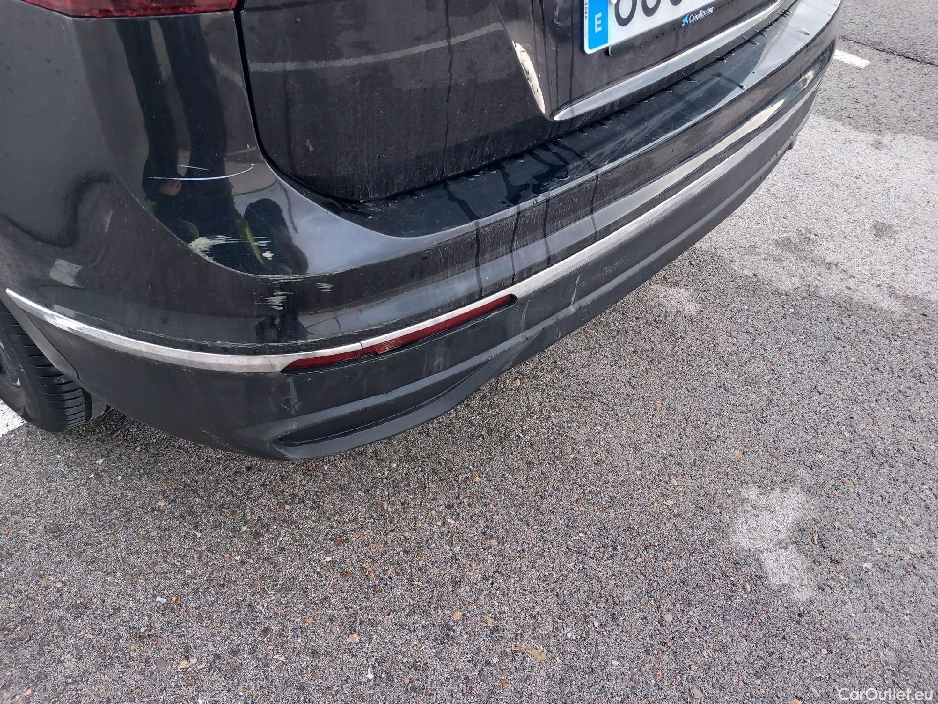  Volkswagen  Tiguan VOLKSWAGEN  / 2020 / 5P / todoterreno Life 2.0 TDI 110kW (150CV) DSG (AC2) #32