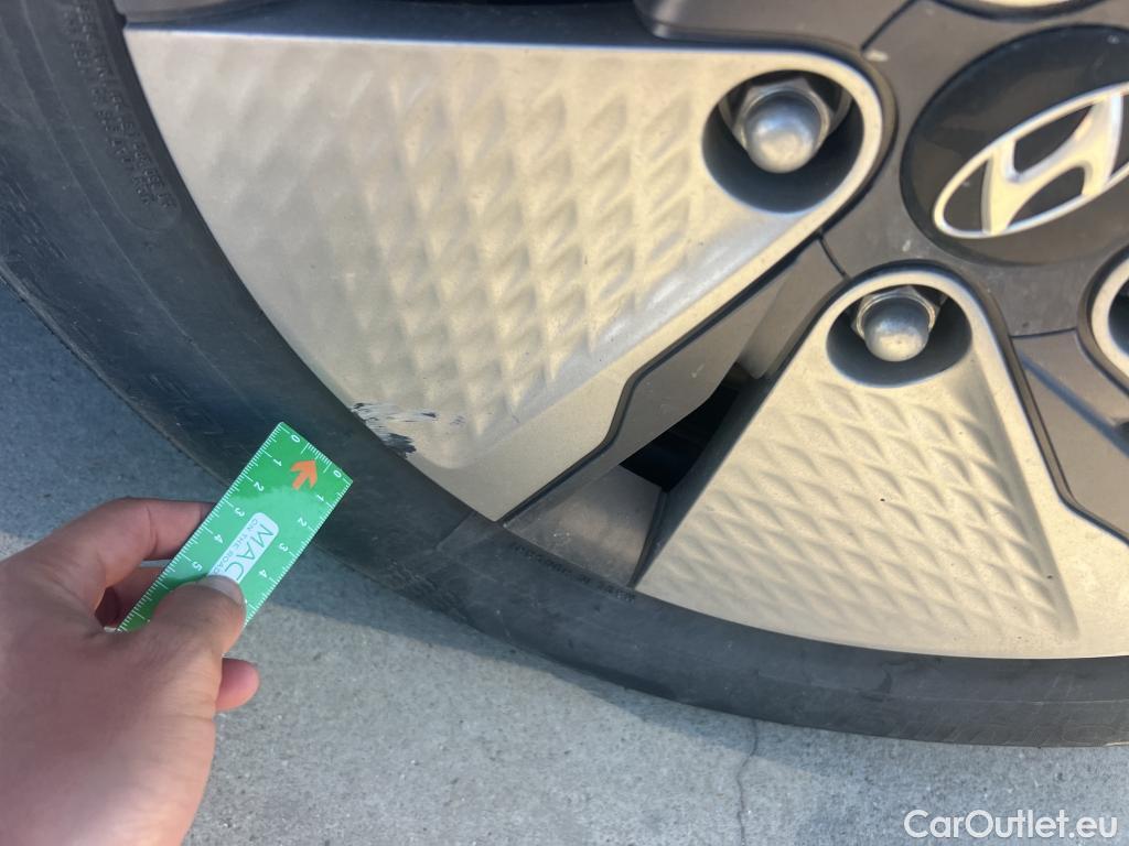  Hyundai   Ioniq HYUNDAI / 2019 / 5P / berlina con portón 1.6 GDI HEV Klass DCT #9