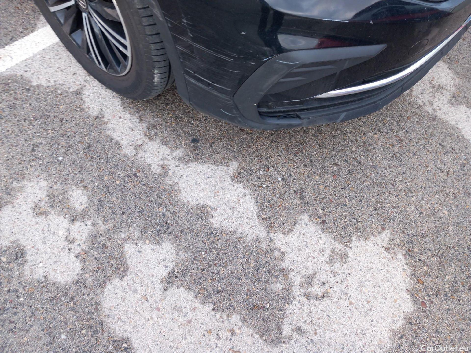  Volkswagen  Tiguan VOLKSWAGEN  / 2020 / 5P / todoterreno Life 2.0 TDI 110kW (150CV) DSG (AC2) #16