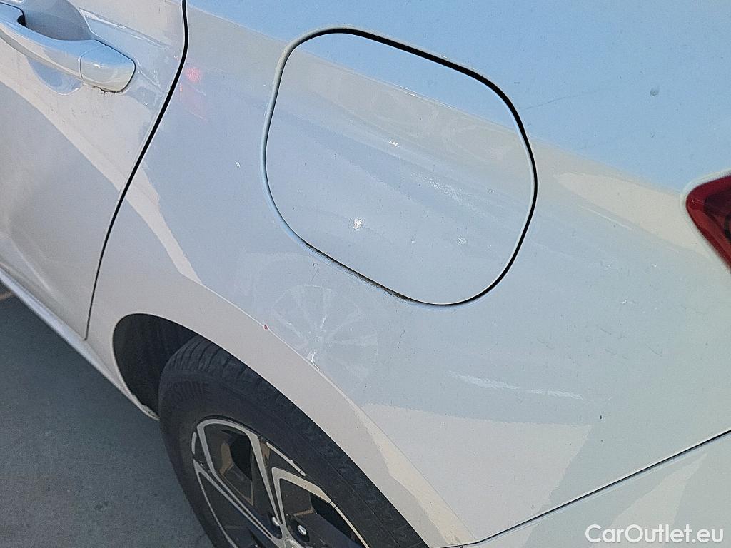  Hyundai  i30 HYUNDAI  / 2020 / 5P / berlina con portón 1.0 TGDI 48V Klass #17