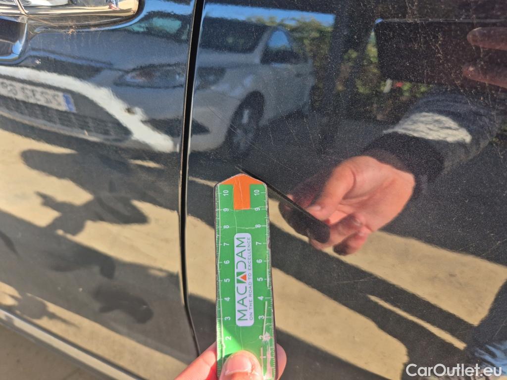  KIA  Niro KIA  1.6 GDi PHEV 104kW (141CV) Drive #23