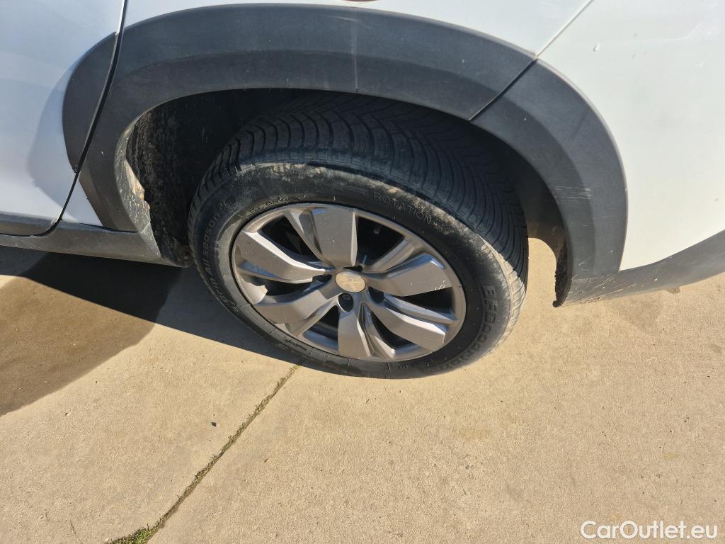  Peugeot  2008 PEUGEOT  / 2016 / 5P / todoterreno Signature BlueHDi 100 S&S 5 Vel. MAN #14