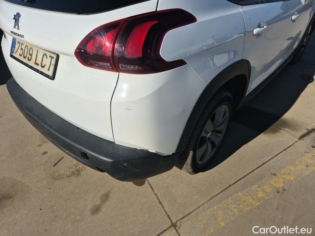  Peugeot  2008 PEUGEOT  / 2016 / 5P / todoterreno Signature BlueHDi 100 S&S 5 Vel. MAN #31