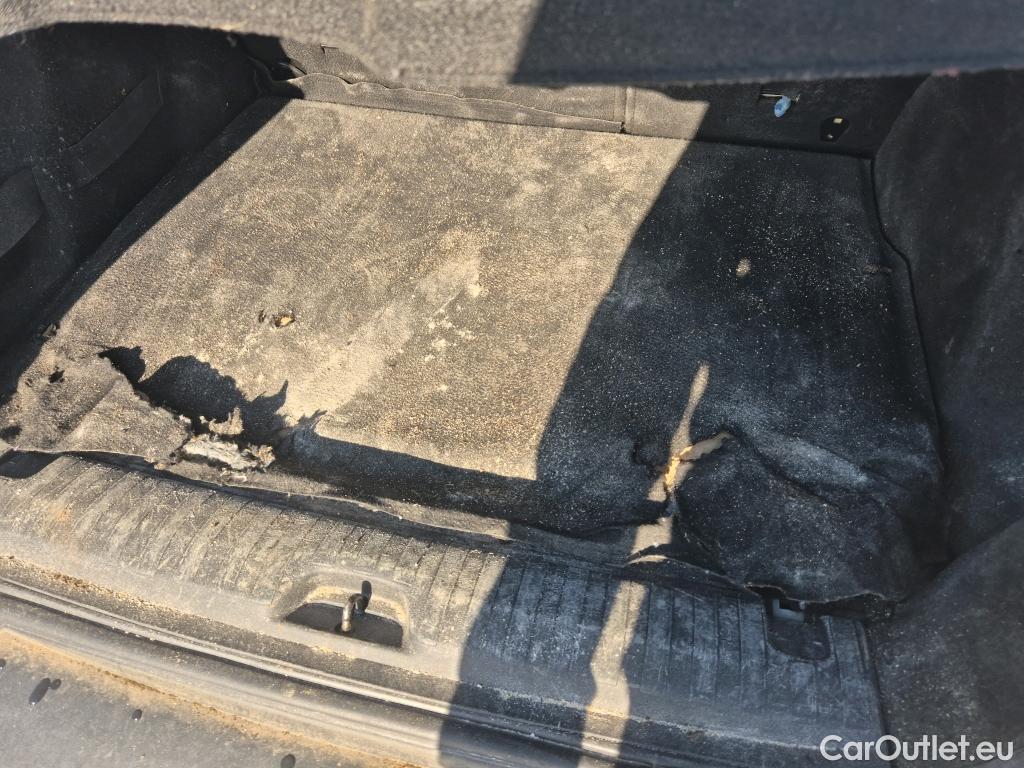  Peugeot  2008 PEUGEOT  / 2016 / 5P / todoterreno Signature BlueHDi 100 S&S 5 Vel. MAN #62