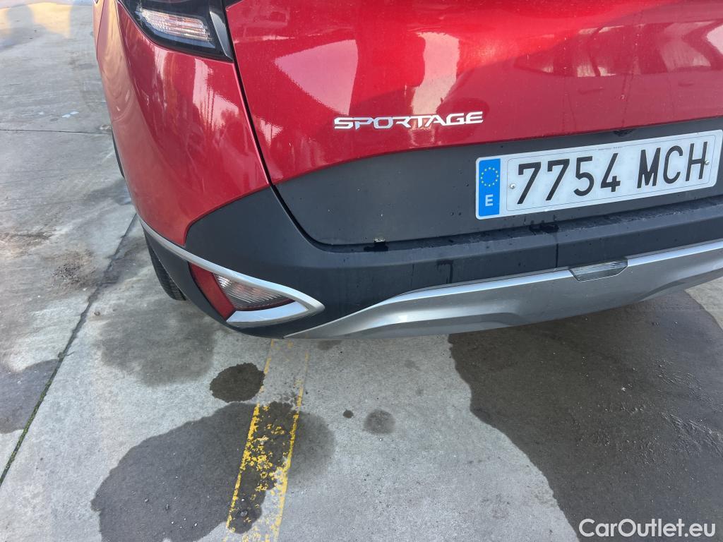  KIA  Sportage KIA  / 2022 / 5P / todoterreno 1.6 T-GDi 110kW (150CV) Concept 4x2 #10