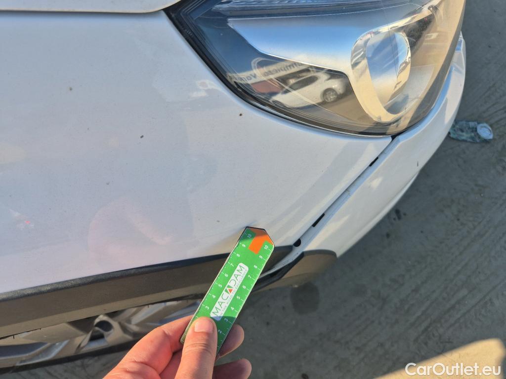  Peugeot  2008 PEUGEOT  / 2016 / 5P / todoterreno Signature BlueHDi 100 S&S 5 Vel. MAN #45