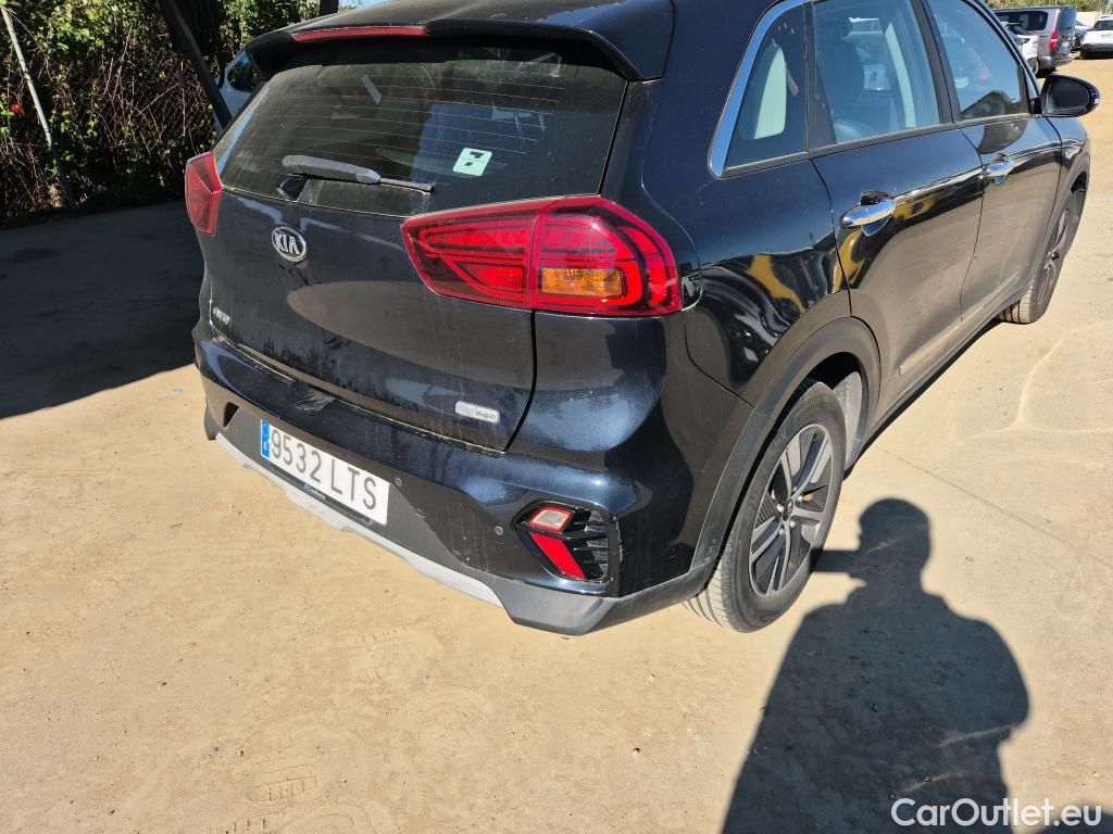  KIA  Niro KIA  1.6 GDi PHEV 104kW (141CV) Drive #17