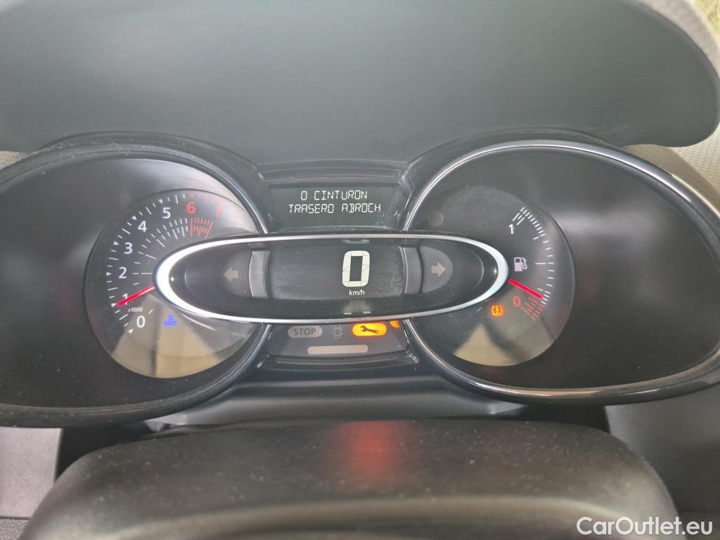  Renault  Clio RENAULT  / 2016 / 5P / berlina con portón Business TCe 66kW (90CV) GLP -18 #40