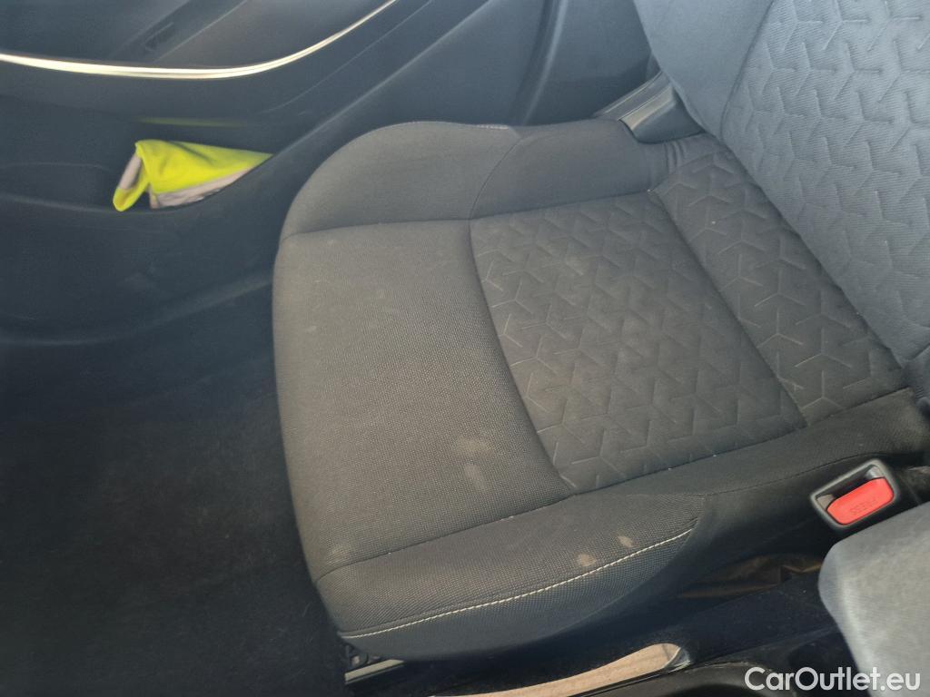  Toyota  Corolla TOYOTA  1.8 125H ACTIVE TECH E-CVT #29