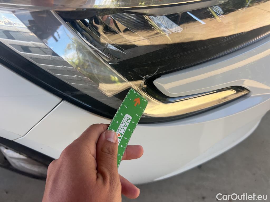  Renault  Clio RENAULT  / 2019 / 5P / berlina con portón Life SCe 49 kW (67CV) #2