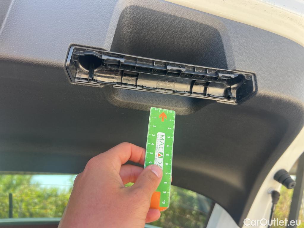  Renault  Clio RENAULT  / 2019 / 5P / berlina con portón Life SCe 49 kW (67CV) #16