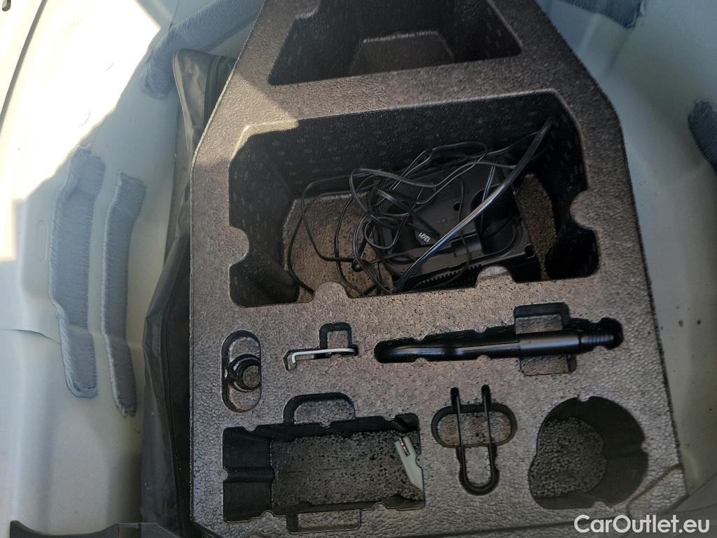  Seat  Ibiza SEAT  / 2017 / 5P / berlina con portón 1.0 MPI 59kW (80CV) Reference Plus(SP) #6