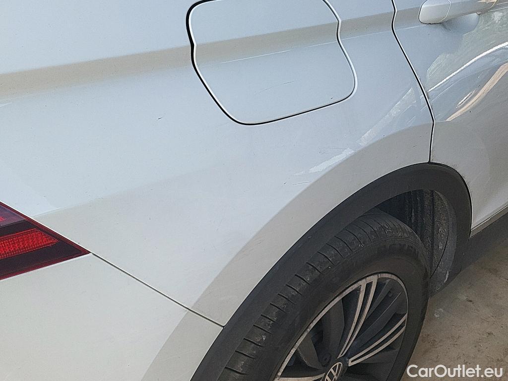  Volkswagen  Tiguan VOLKSWAGEN  / 2020 / 5P / todoterreno Life 1.5 TSI 110kW (150CV) DSG #17