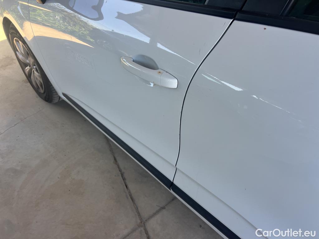  Renault  Clio RENAULT  / 2019 / 5P / berlina con portón Life SCe 49 kW (67CV) #11