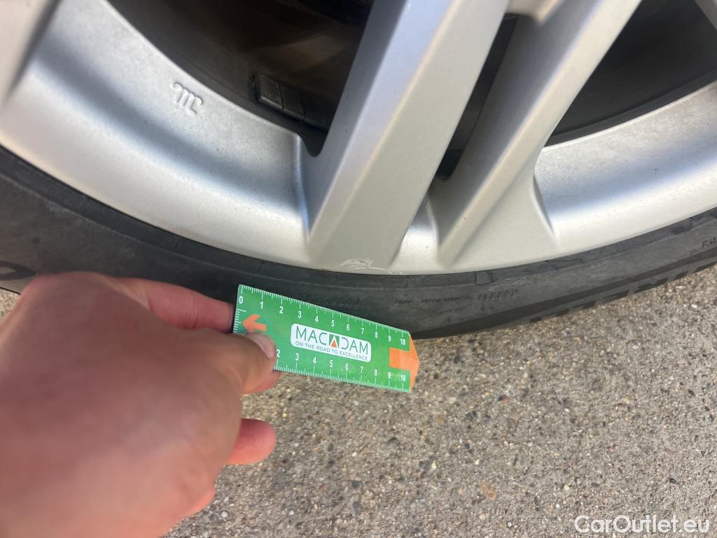  Toyota  Corolla TOYOTA  1.8 125H ACTIVE TECH E-CVT #17