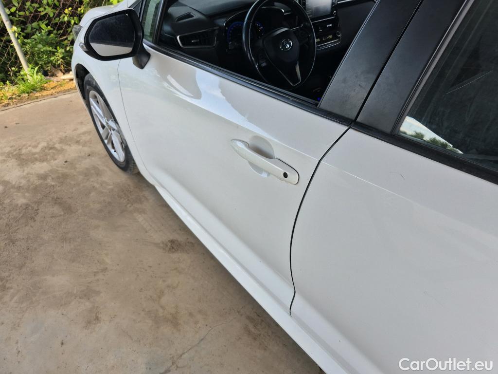  Toyota  Corolla TOYOTA  1.8 125H ACTIVE TECH E-CVT #31