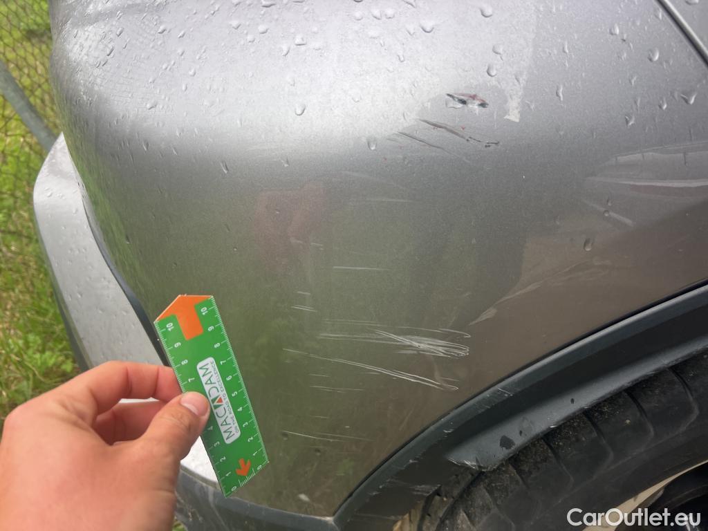  Toyota  C-HR TOYOTA  / 2019 / 5P / todoterreno 1.8 125H Advance #29