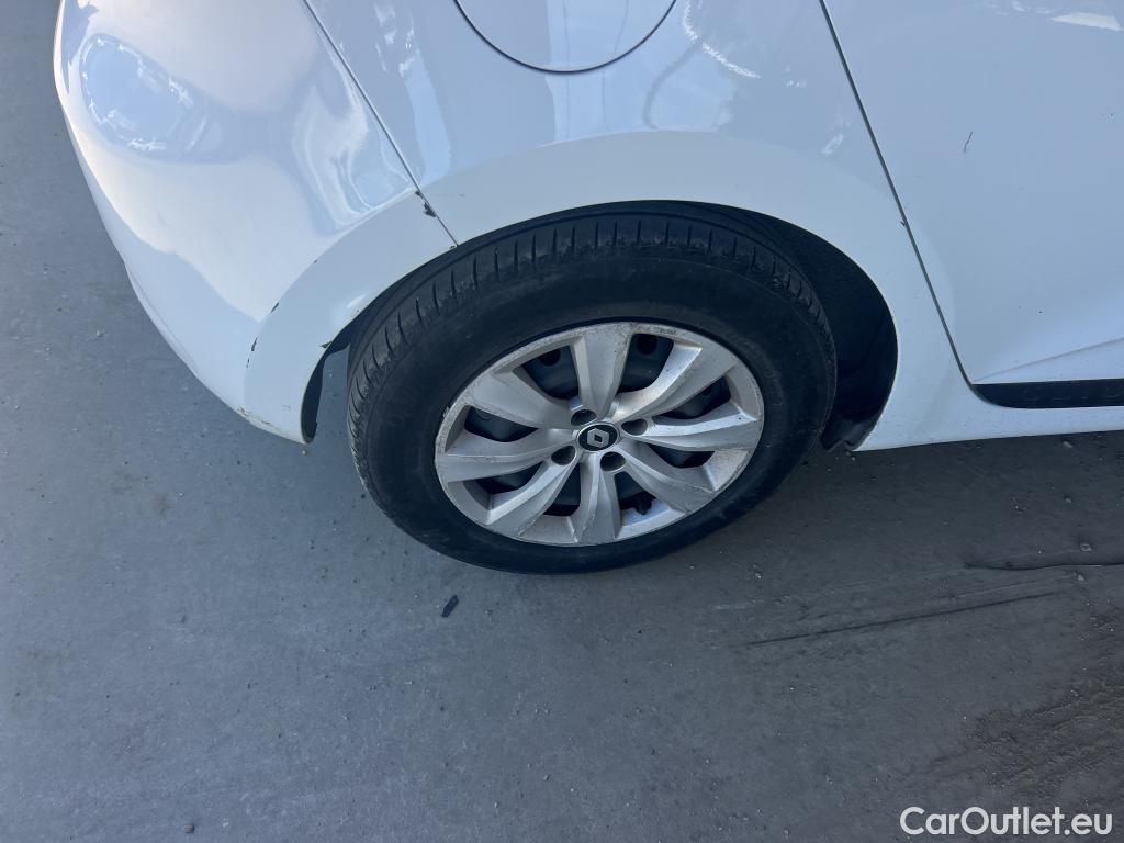  Renault  Clio RENAULT  / 2019 / 5P / berlina con portón Life SCe 49 kW (67CV) #34