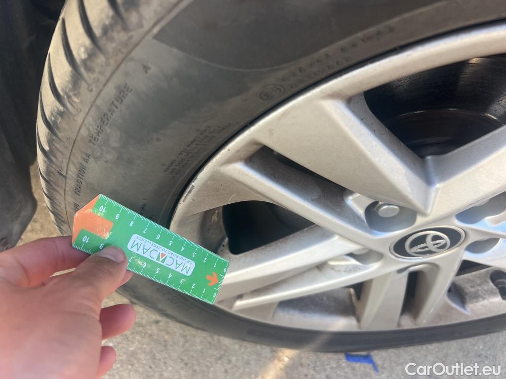  Toyota  Corolla TOYOTA  1.8 125H ACTIVE TECH E-CVT #14