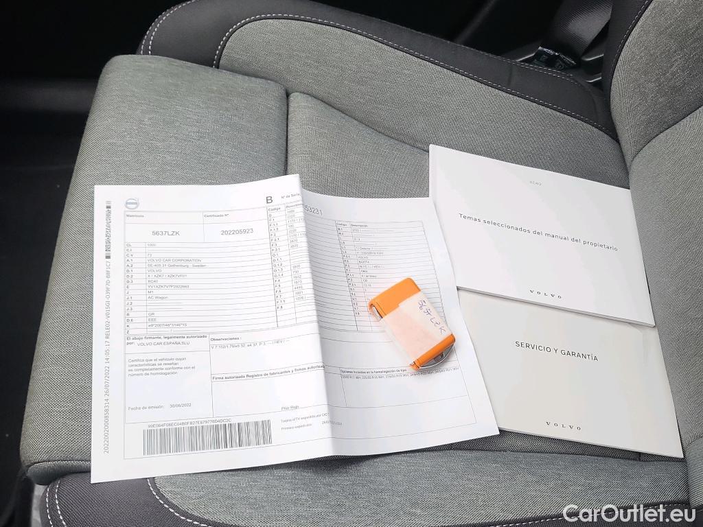  Volvo  XC 40 VOLVO XC40 / 2021 / 5P / todoterreno 2.0 B3 G Core Auto #3