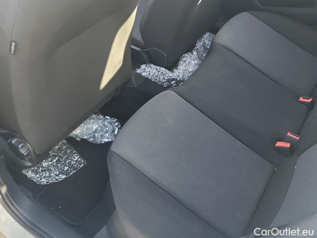  Seat  Ibiza SEAT  / 2017 / 5P / berlina con portón 1.0 MPI 59kW (80CV) Reference Plus(SP) #22